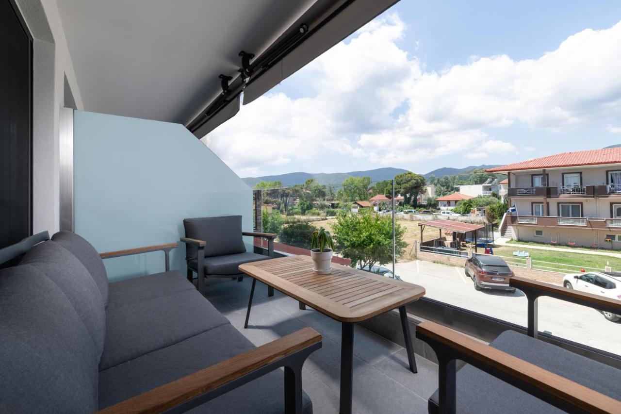 Sky Luxury Suites Sarti Exterior foto